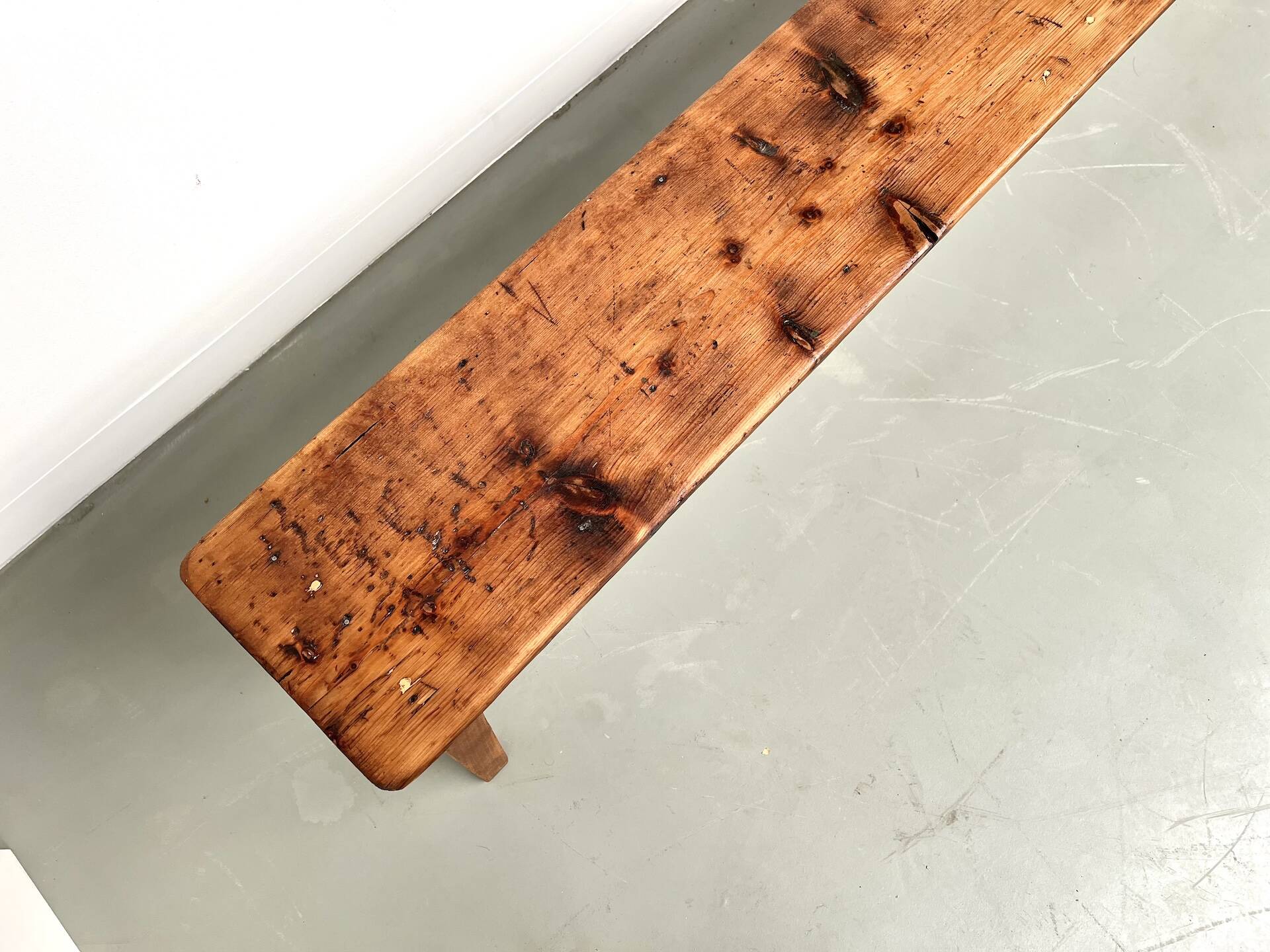 Banc de ferme en pin des années 50