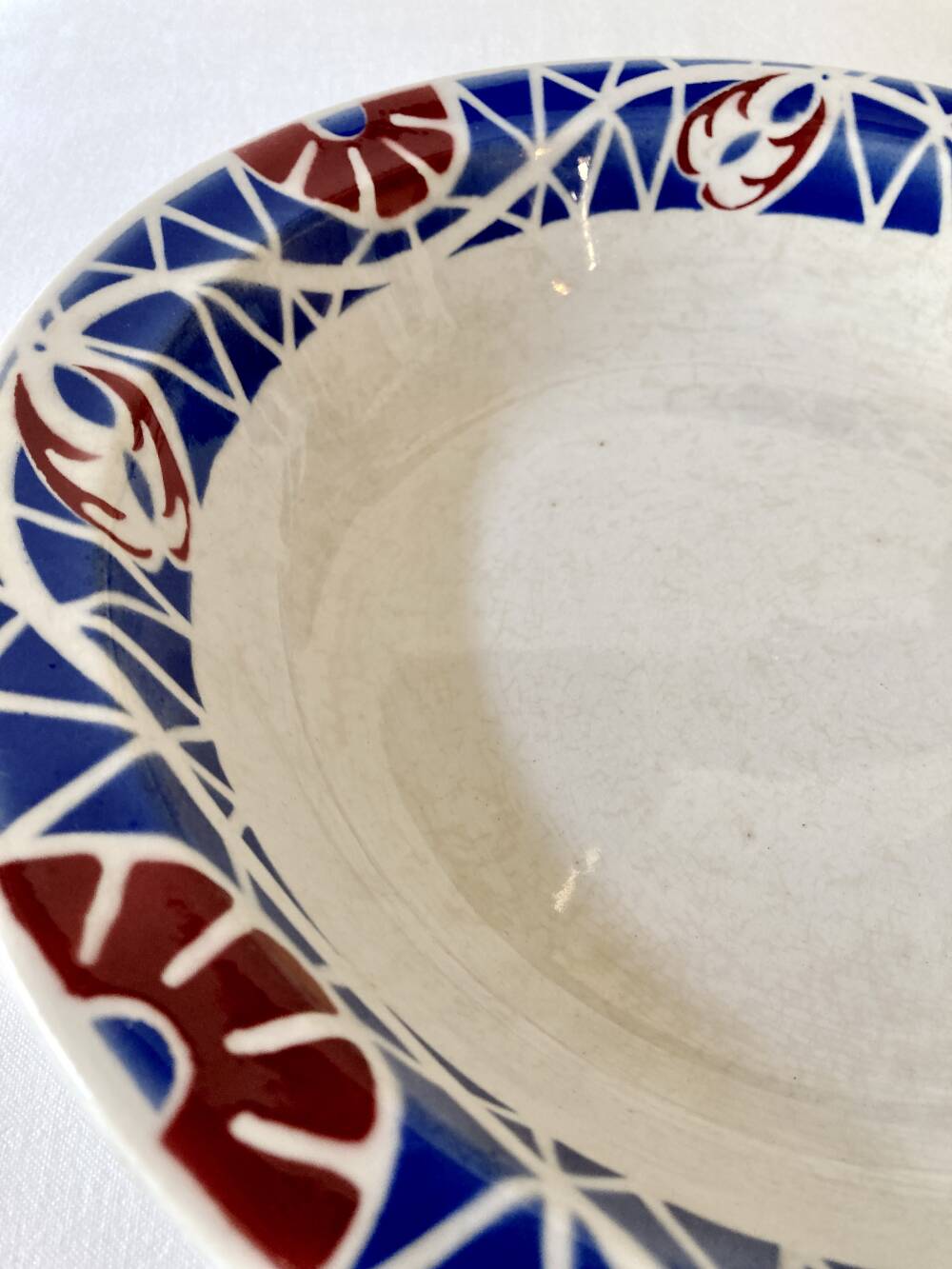 Round plate, Sarreguemines, Robinson model