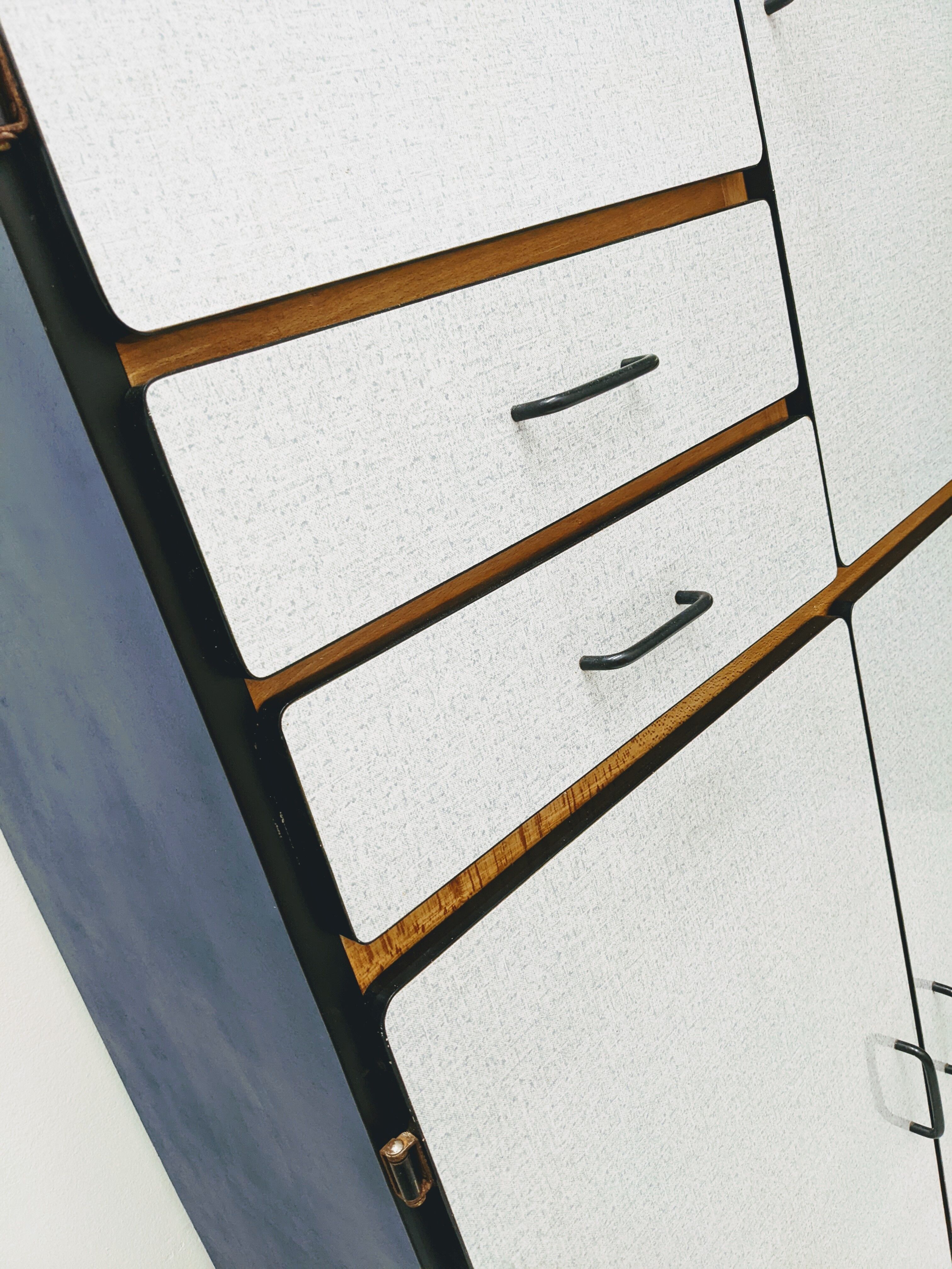 Vintage high sideboard in formica / storage cabinet