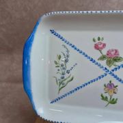Large Limoges porcelain cake plate, hand-painted and signed – floral decoration.