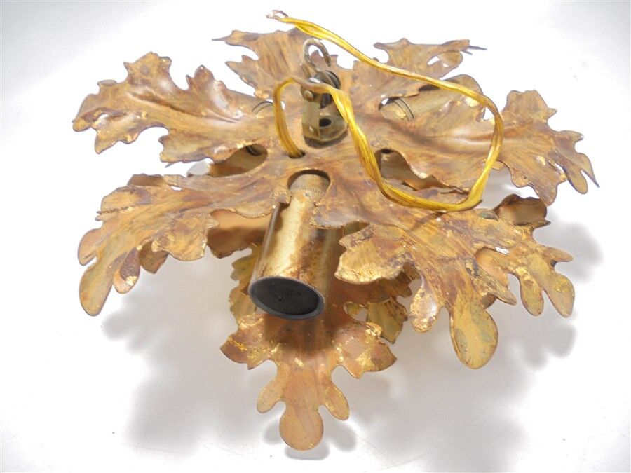 Golden leaf wall lamp