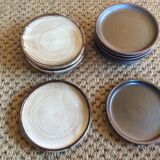 Set of 10 stoneware plates