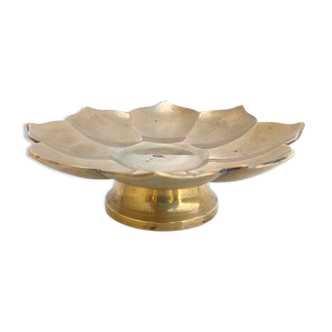 Brass flower cup