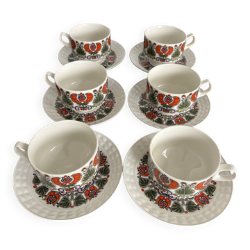 Service of 6 vintage Pontesa cups in 70s pop design.