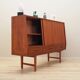 Buffet haut en teck, design danois, années 1960, production : Danemark