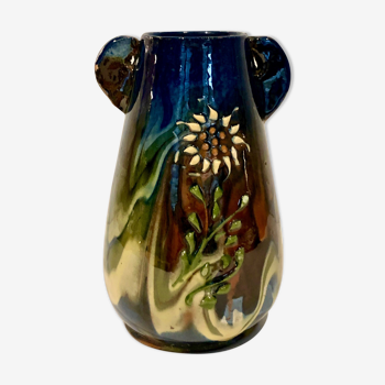 Art Nouveau sandstone vase (1900)
