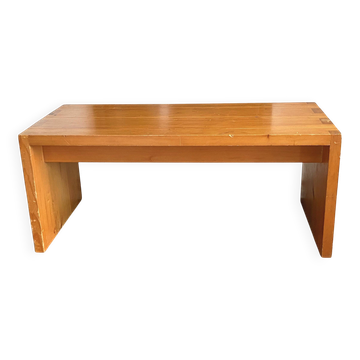 Authentique table basse de montagne en pin des années 60
