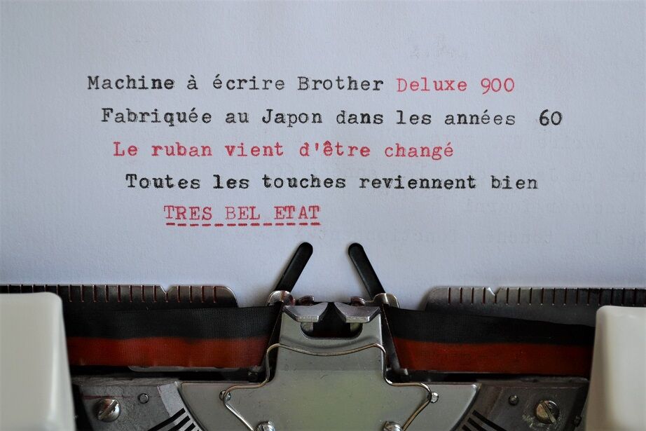 Brother Deluxe 900 typewriter - vintage 60 (new ribbon)