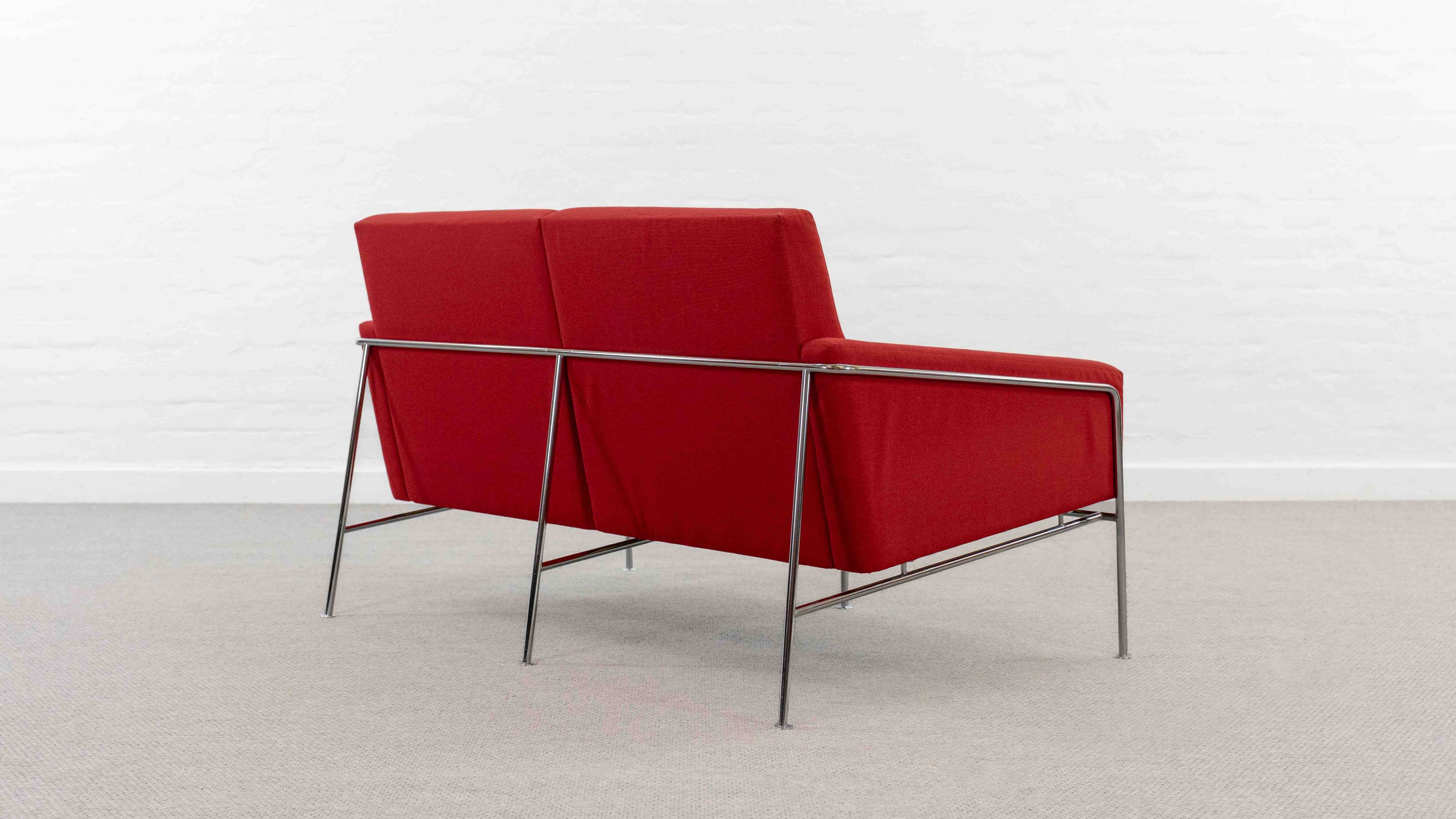 Airport Sofa Modell 3300 by Arne Jacobsen for Fritz Hansen