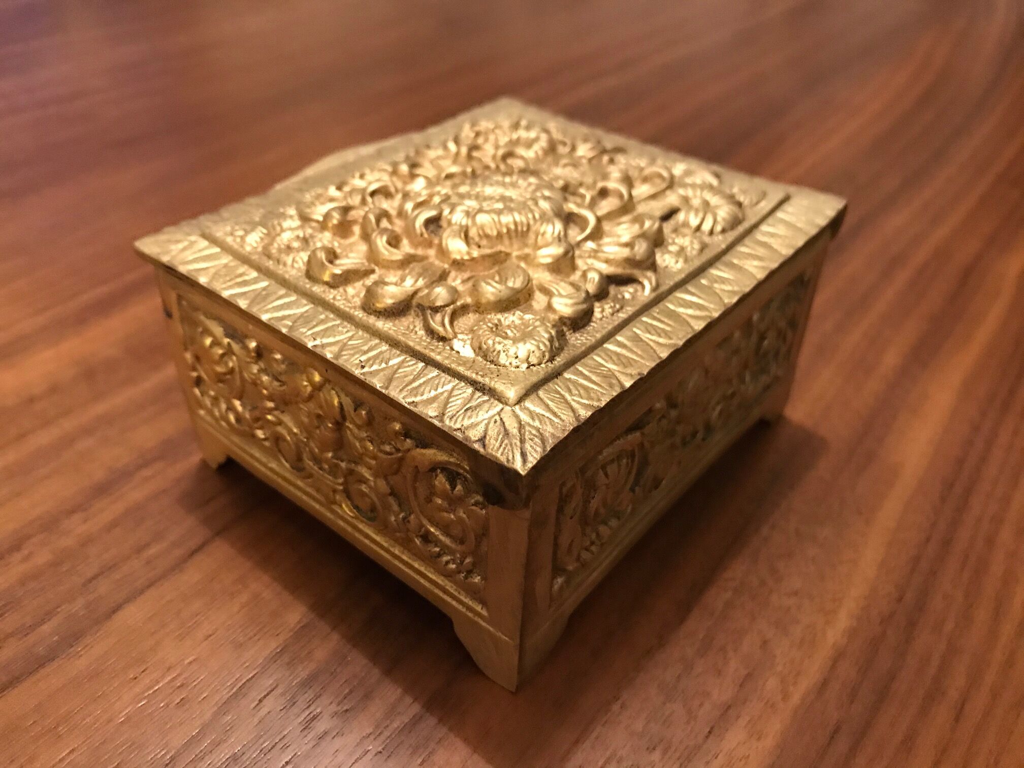 Bronze jewellery box