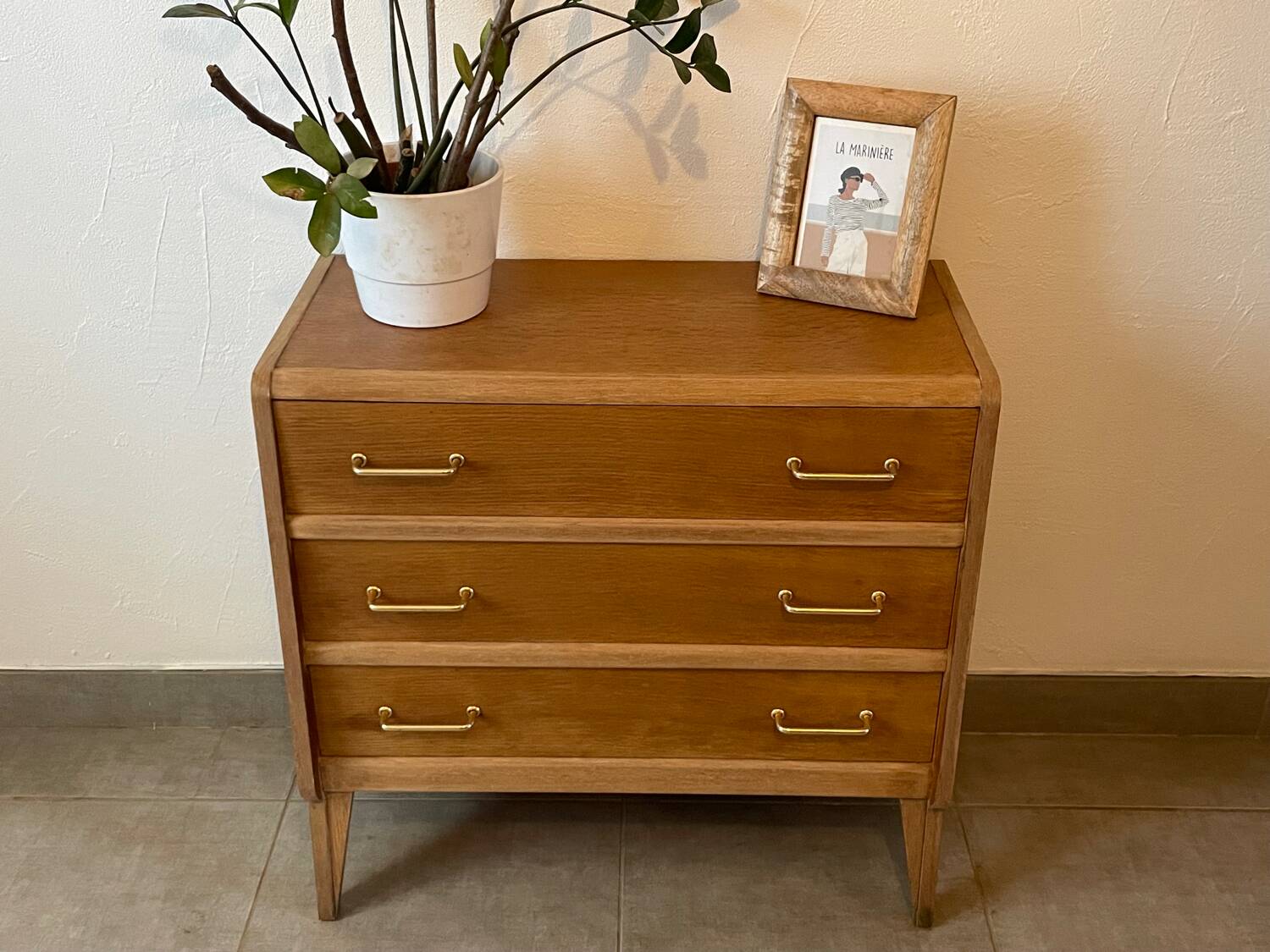 Charming vintage chest of drawers from the 1960s
