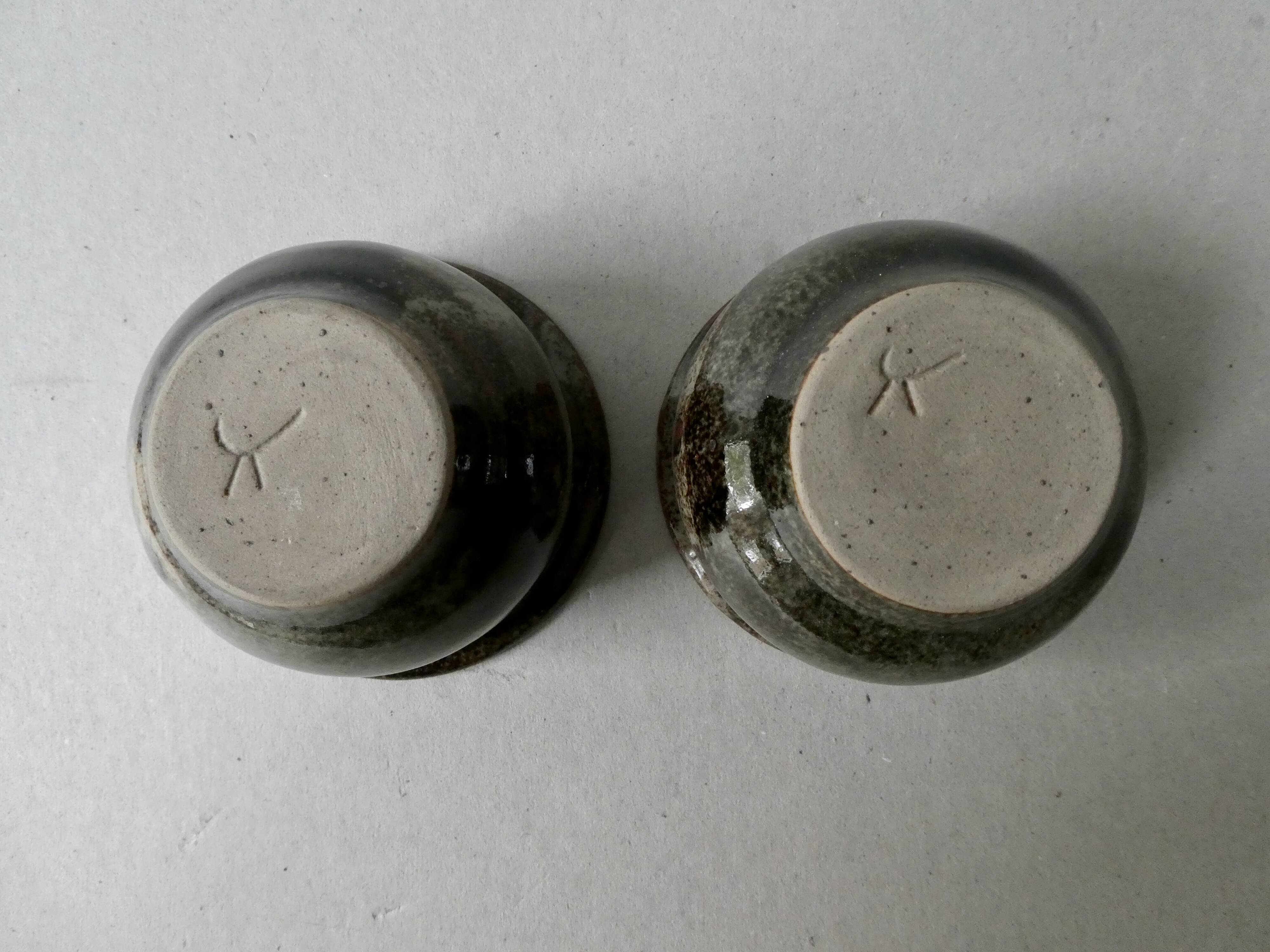 Lot of 2 bowls of glazed sandstone, signed, 80s