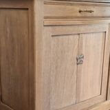 Justin, the understated and chic buffet in solid oak.