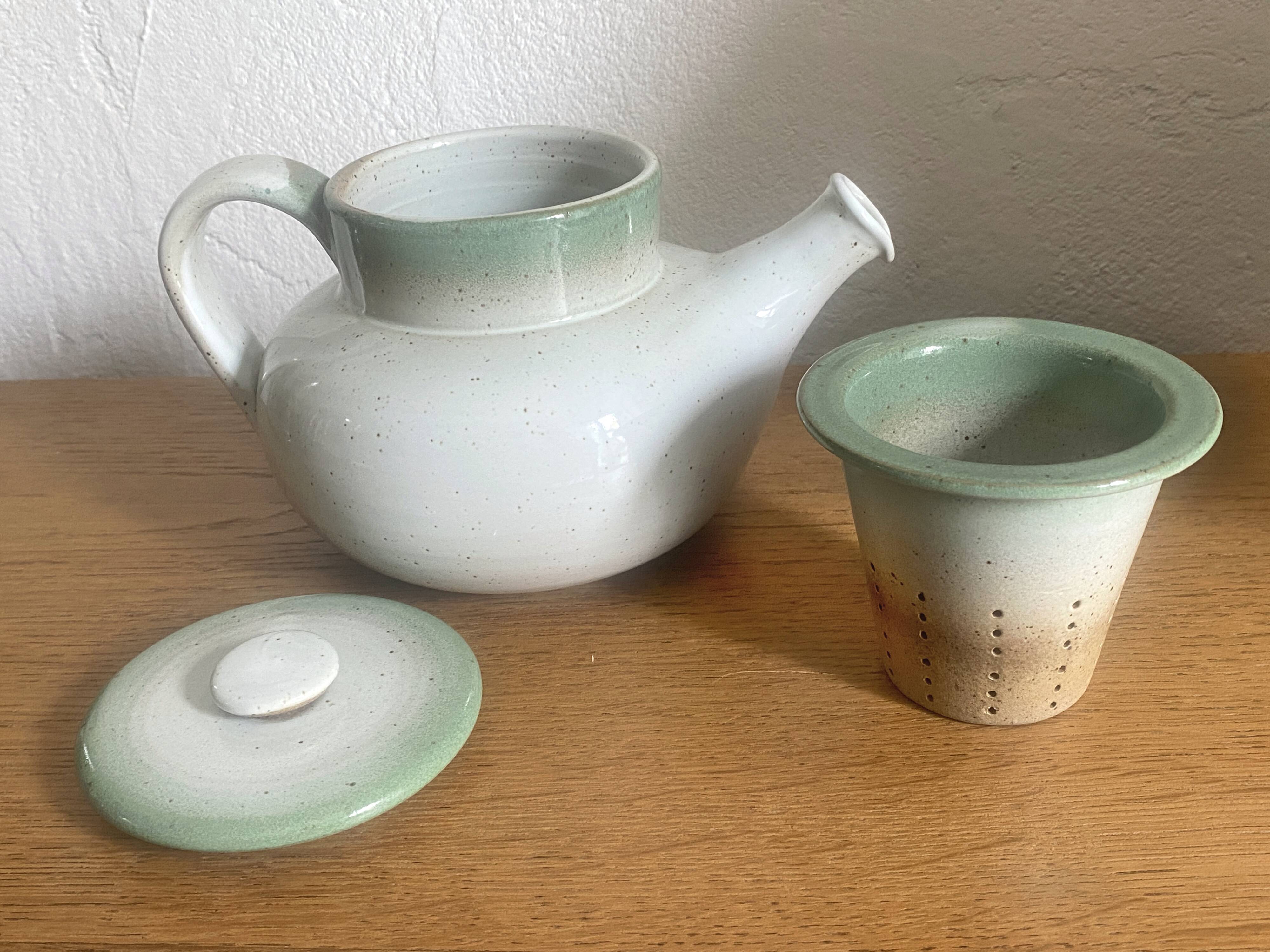 Large Vintage Teapot / Teapot with Pyrite Stoneware Infuser - Signed