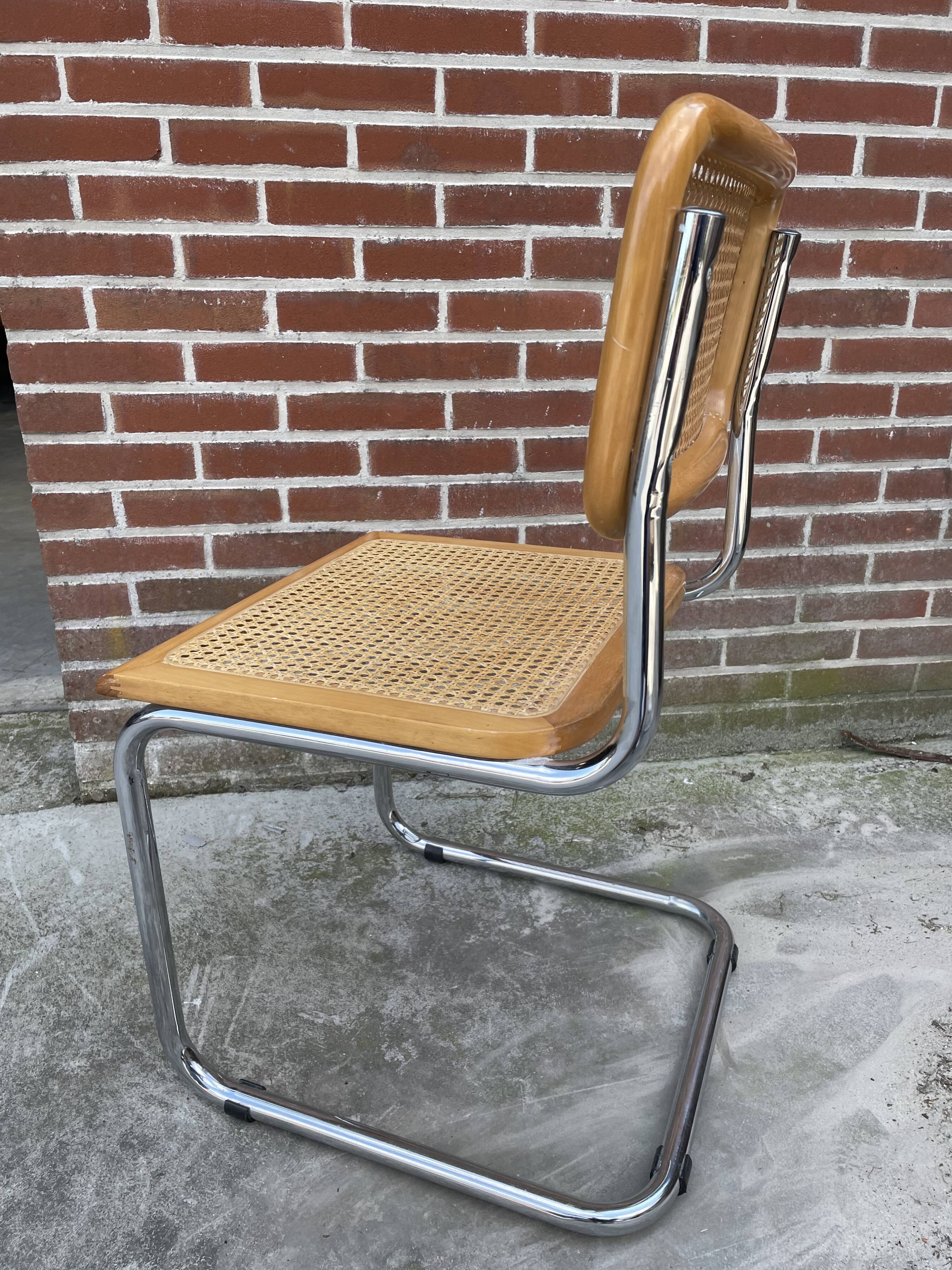 Cesca chair b32 model design Marcel Breuer