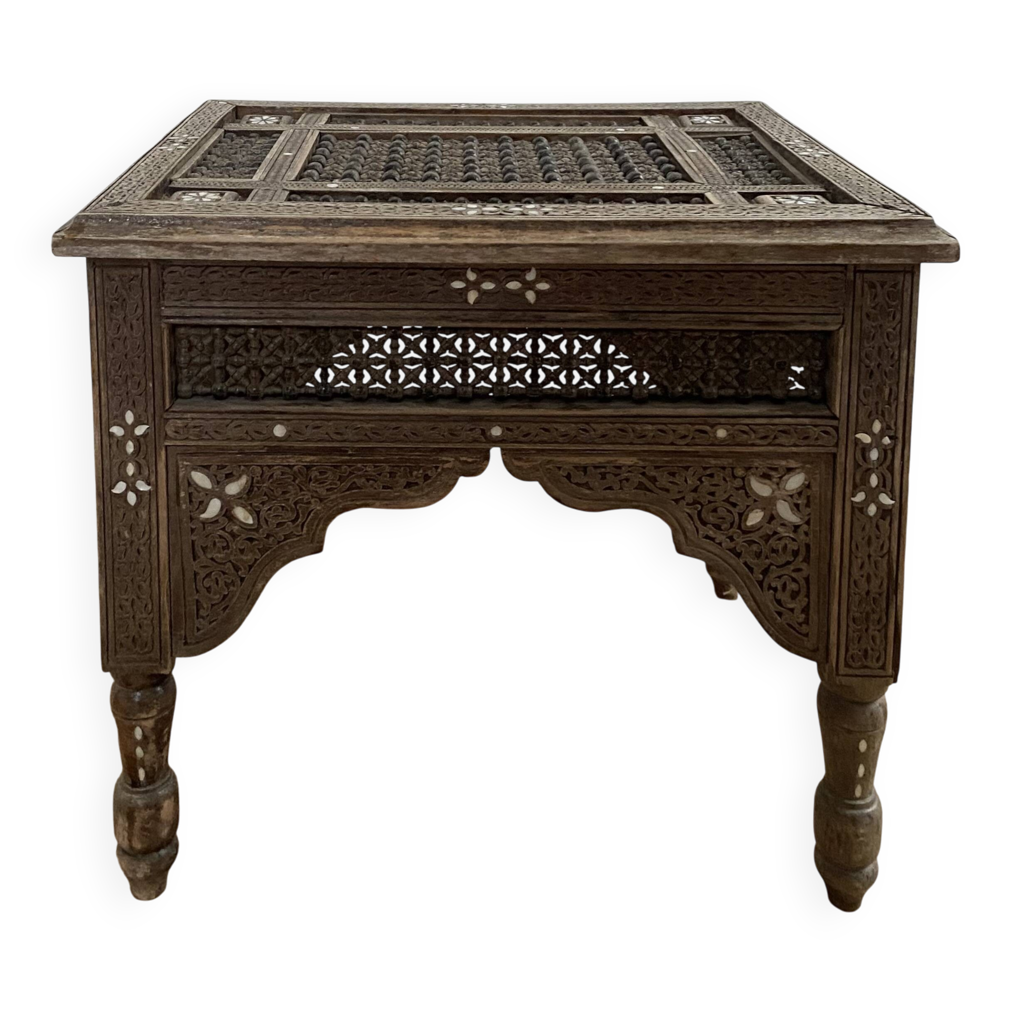 Moroccan table