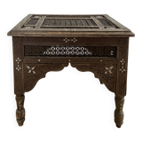 Moroccan table