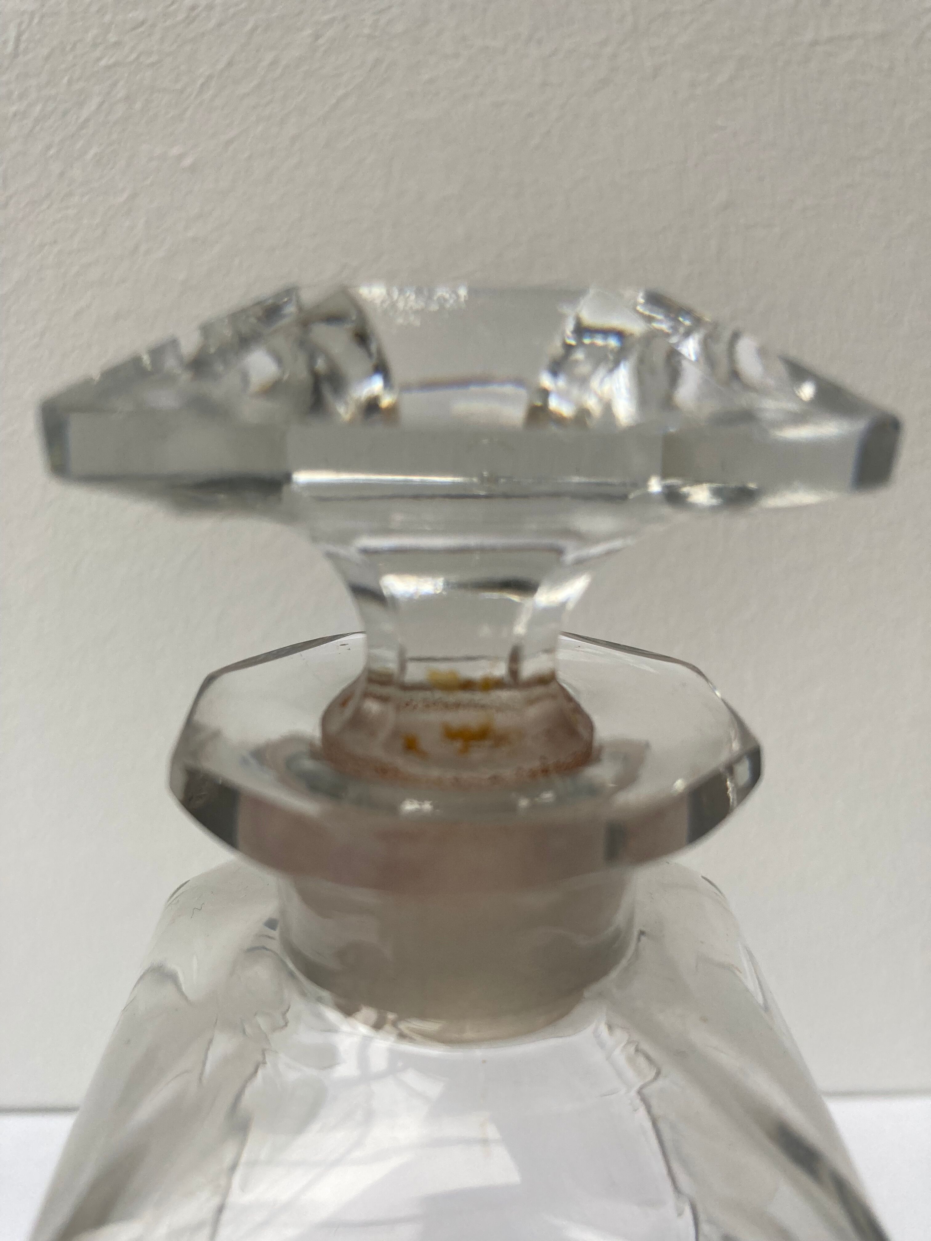 Perfume bottle crystal XIXth with cap facets