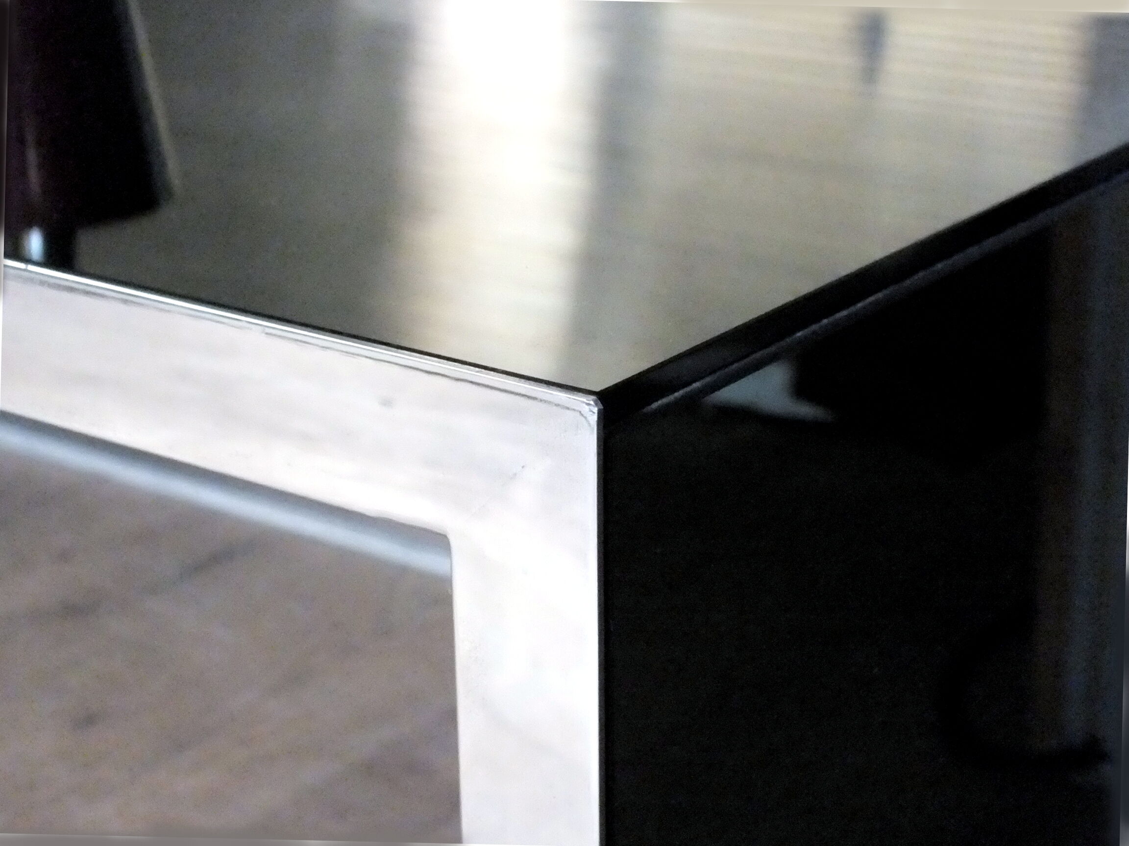 Nanda Vigo design in years '70 low mirror table "four corners" by Driade Italy