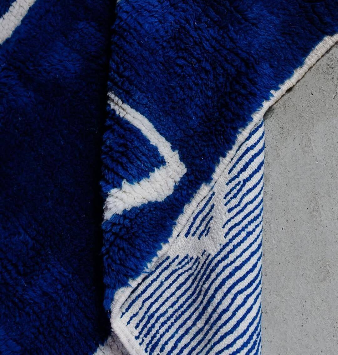 Traditional handmade carpet 250cm x 150cm Moroccan