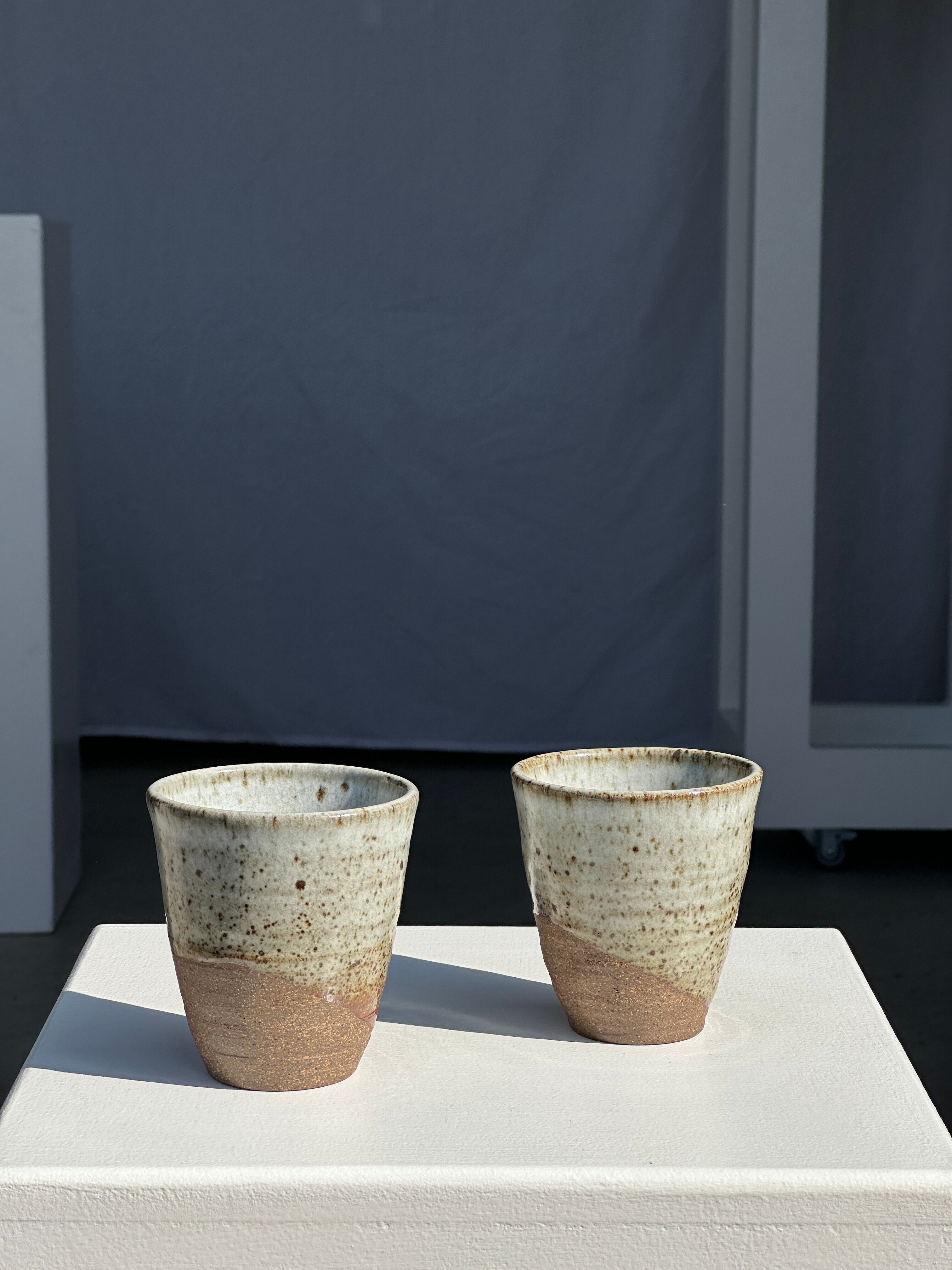 Set of 2 cups in Indonesian ceramic (brown & speckled glazed matte)