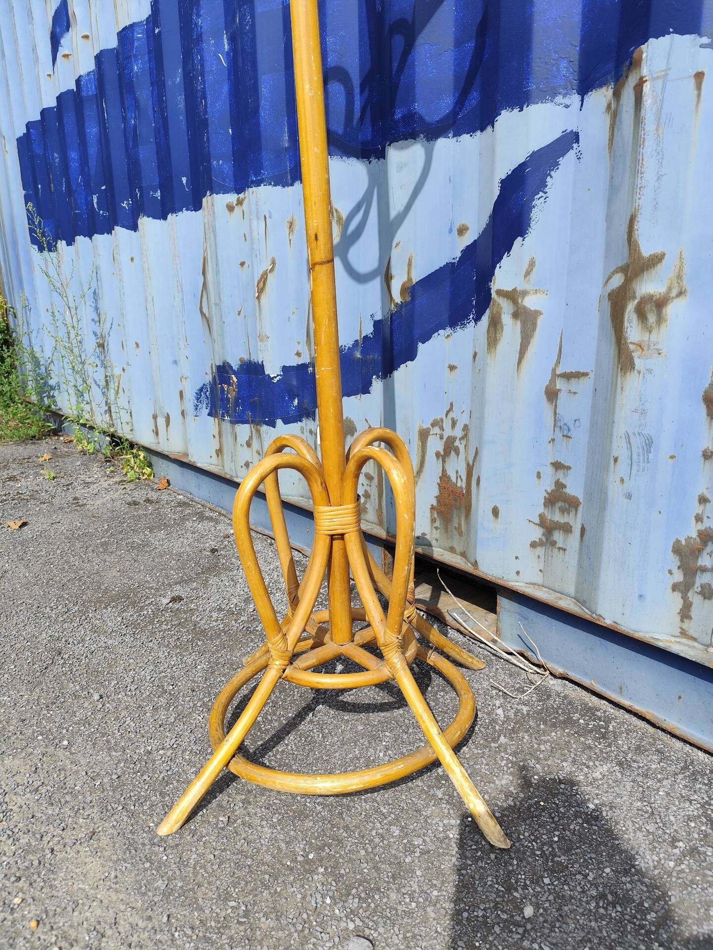 Poet coat rattan