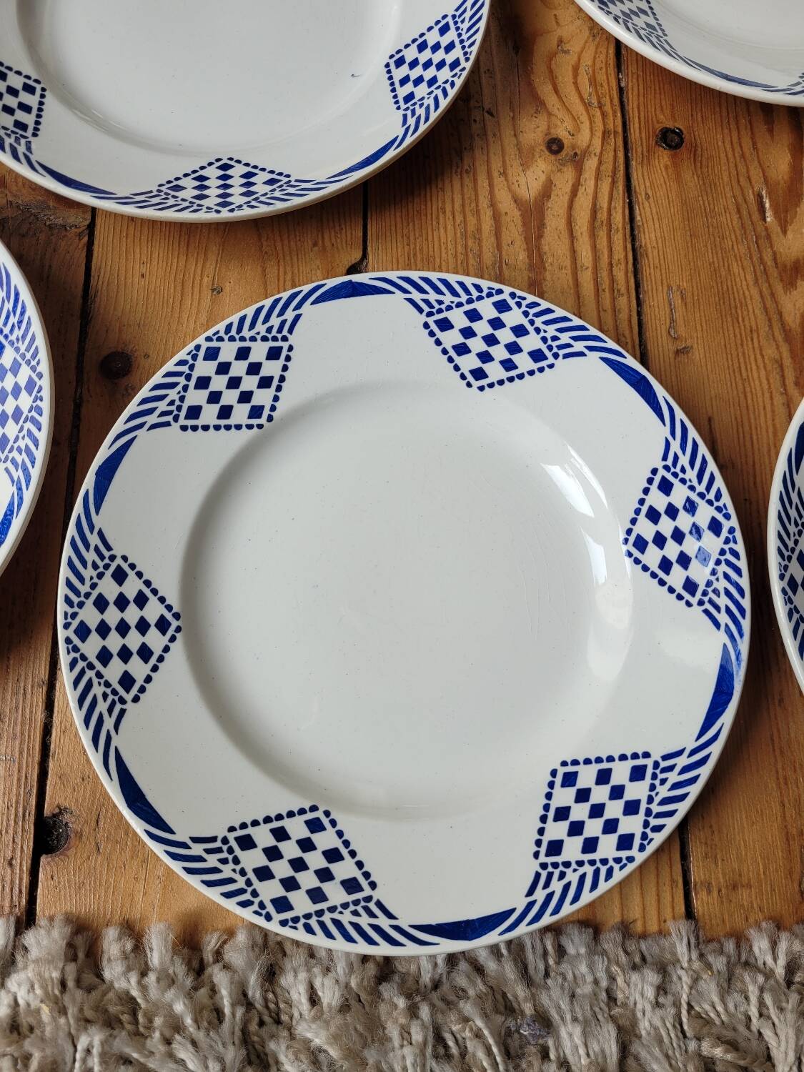 Set of 6 Pantin de Orchies flat plates Moulin des Loups and Hamage