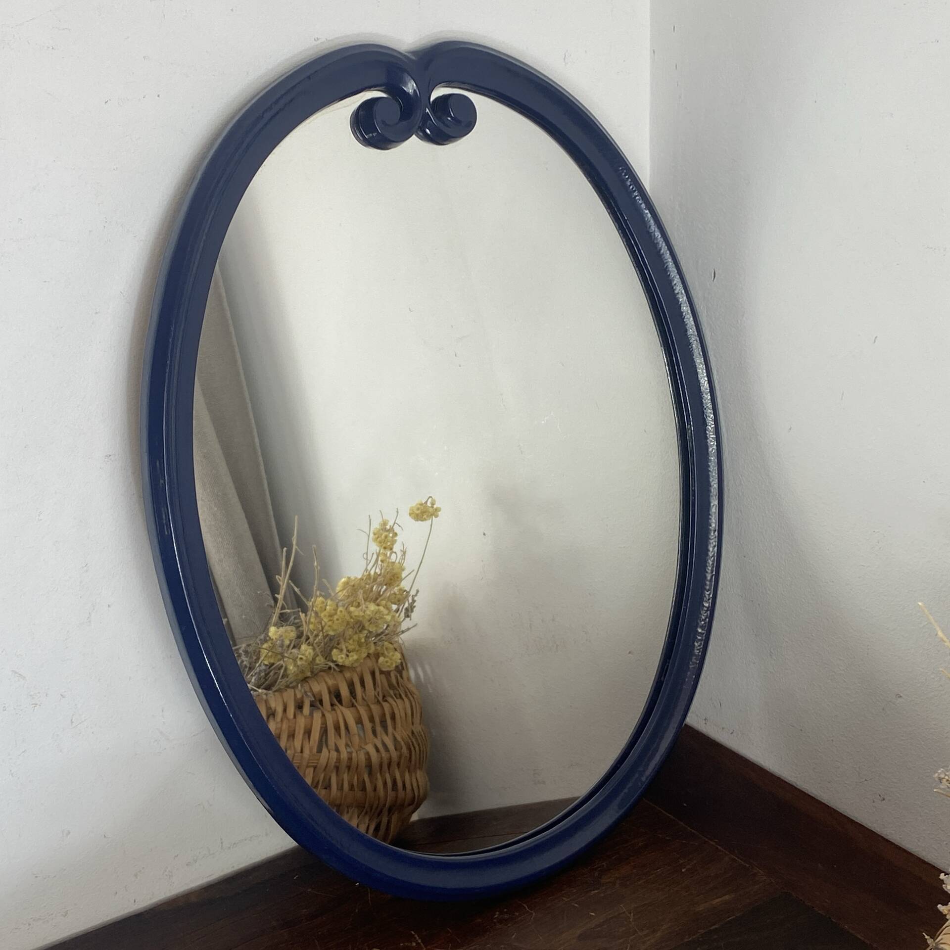 Miroir en fonte bleu nuit 