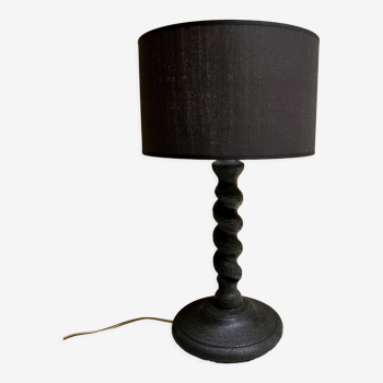 Lampe en bois tourné puis brûlé