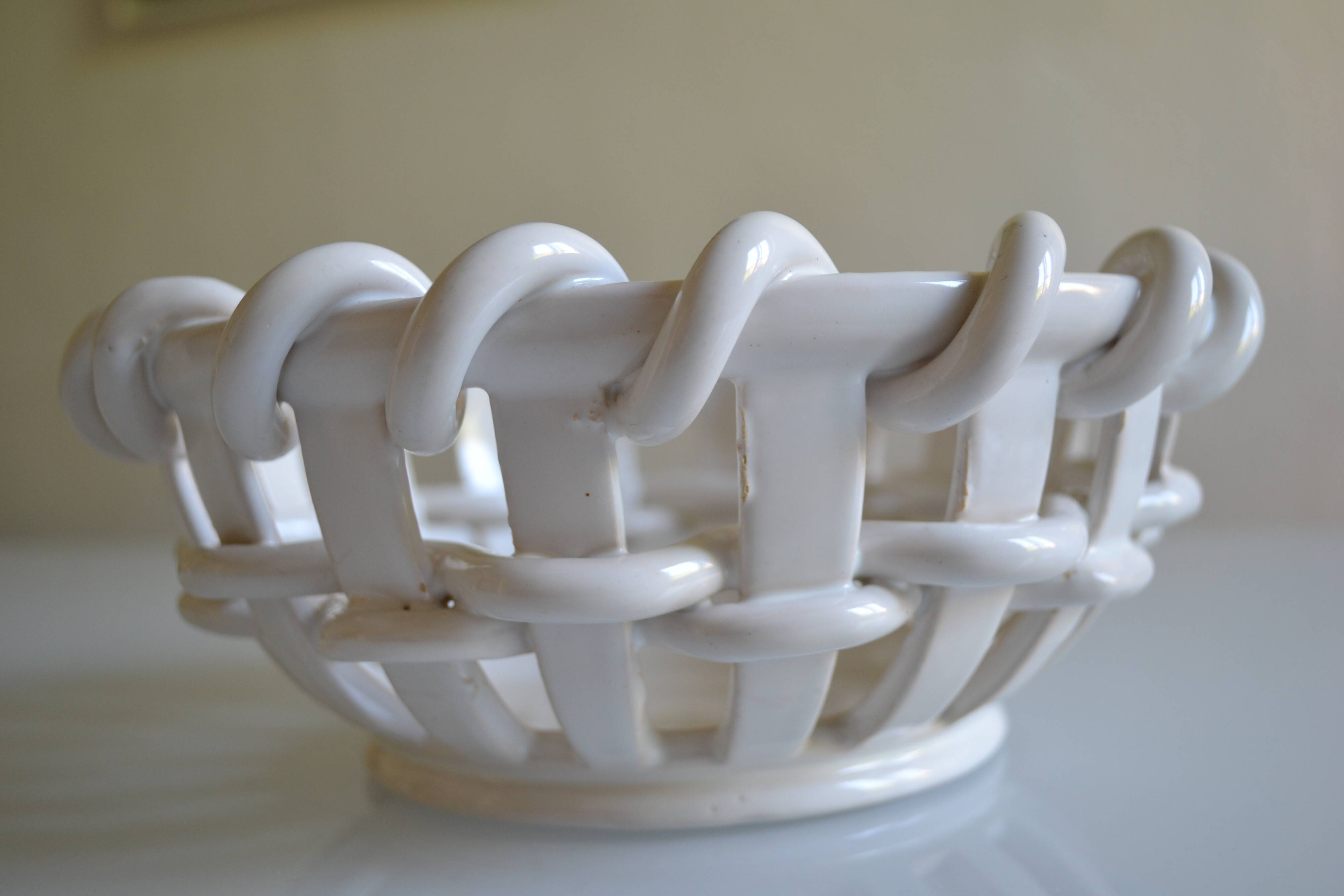 Corbeille ou coupe à fruits céramique tressée de Malicorne Emile Tessier