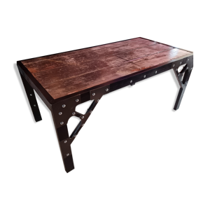 table à manger industrielle type