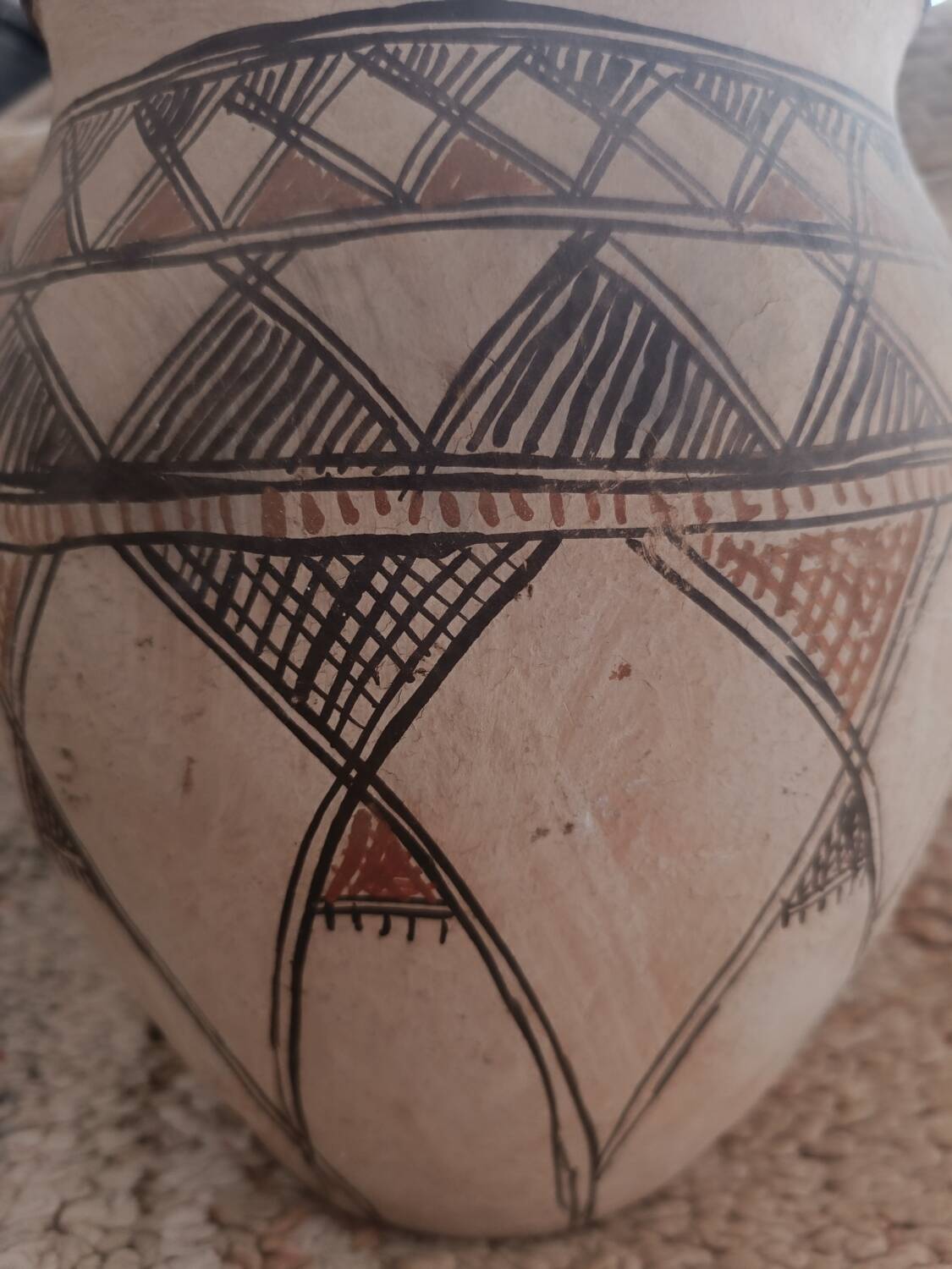 Berber pottery tribute Béni Saïd North of Morocco 31cm H
