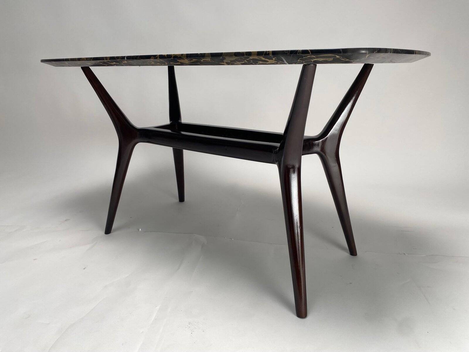 Organic Marble Coffee Table in the style of Gio Ponti, Italy, 1950s