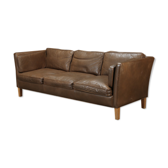 Danish leather sofa design from the 1960s/70s