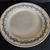 Pair of flat plates in Gien iron earthenware, Austerlitz decor