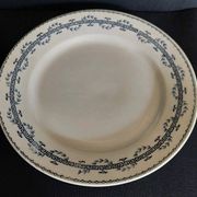 Pair of flat plates in Gien iron earthenware, Austerlitz decor