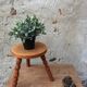 Tabouret de ferme tripode en bois tourné