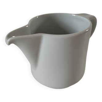 Pillivuyt milk jug