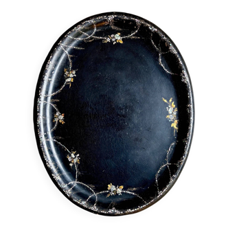 Plateau Jennens et Bettridge en carton bouilli et incrustations de nacre, fin XIXème