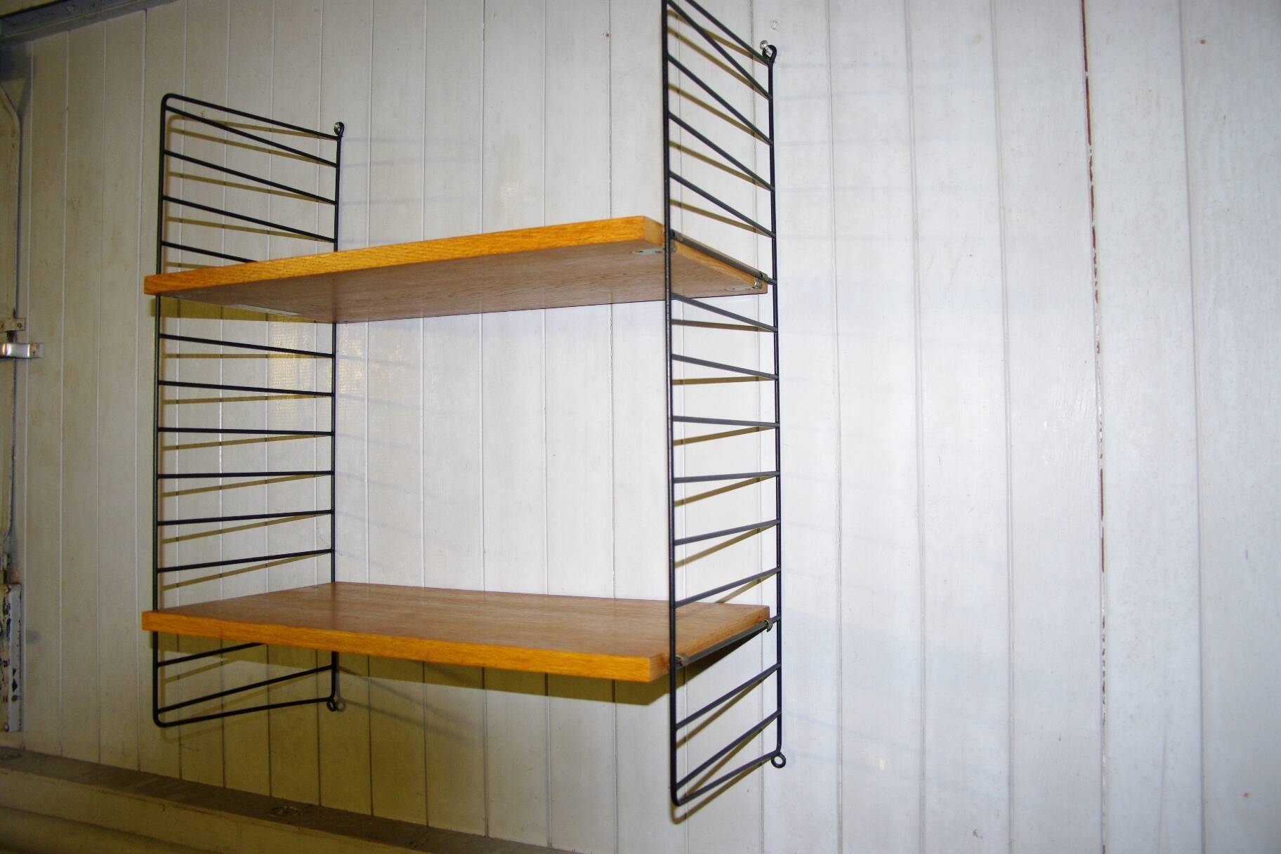 VINTAGE SHELF IN NISSE STRINNING PINE