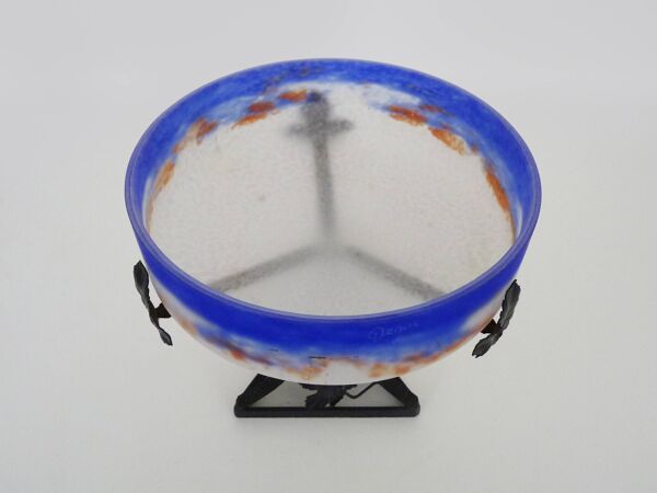 Centre de table Art Nouveau Degué en pâte de verre et fer forgé. Années 20