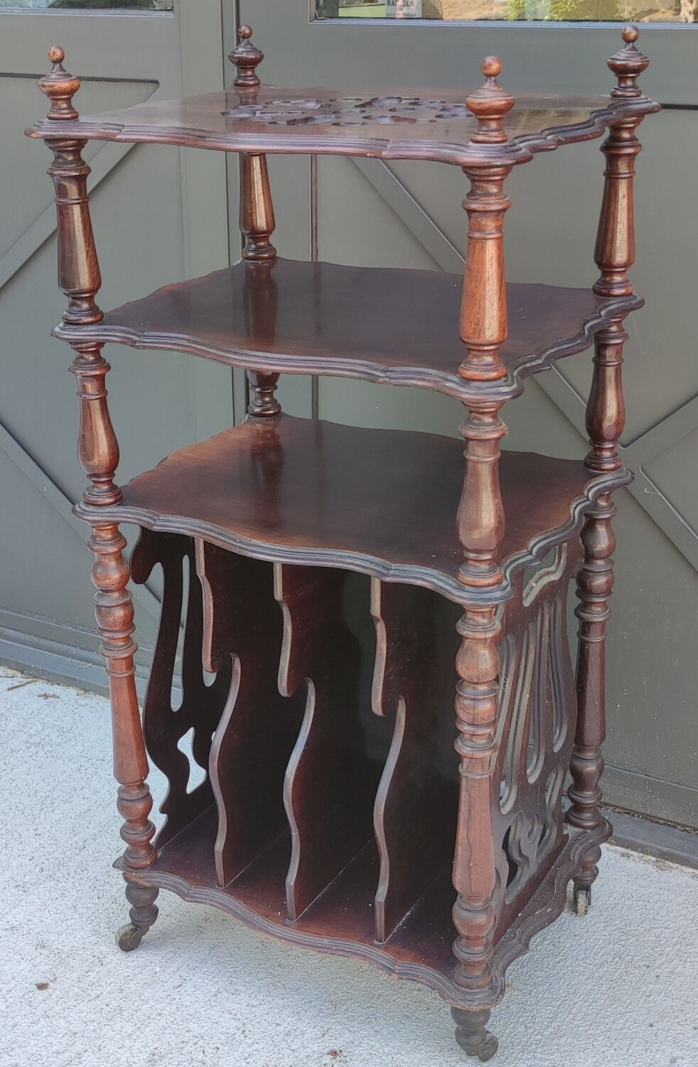 Old sheet shelf cabinet