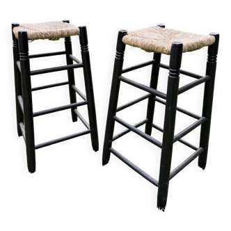 Set of 2 black wooden bar stools with rush seat from the 70s and 80s