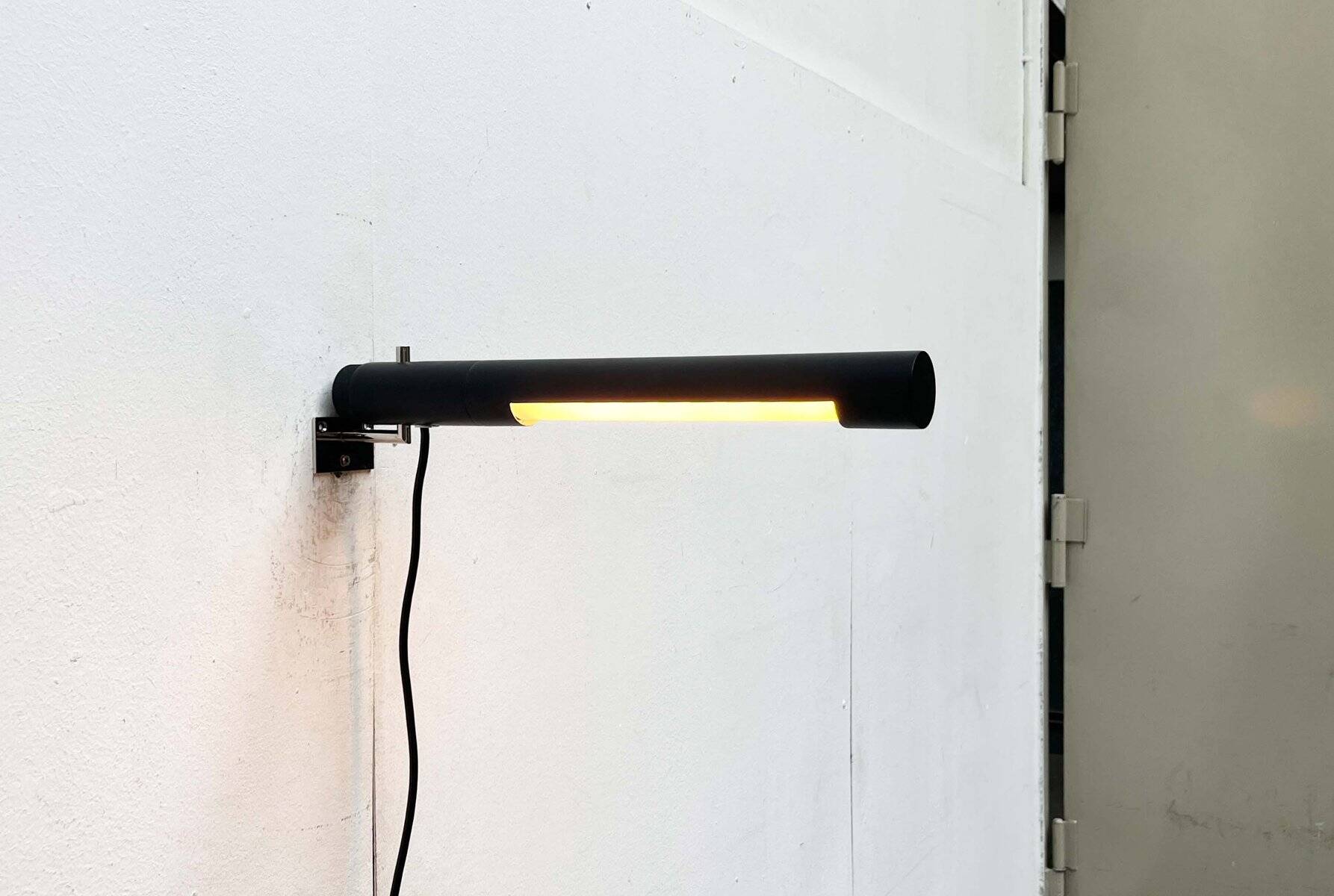 Mid-century minimalist wall lamp attributed to Egon Eiermann for Beisl, 1960s.