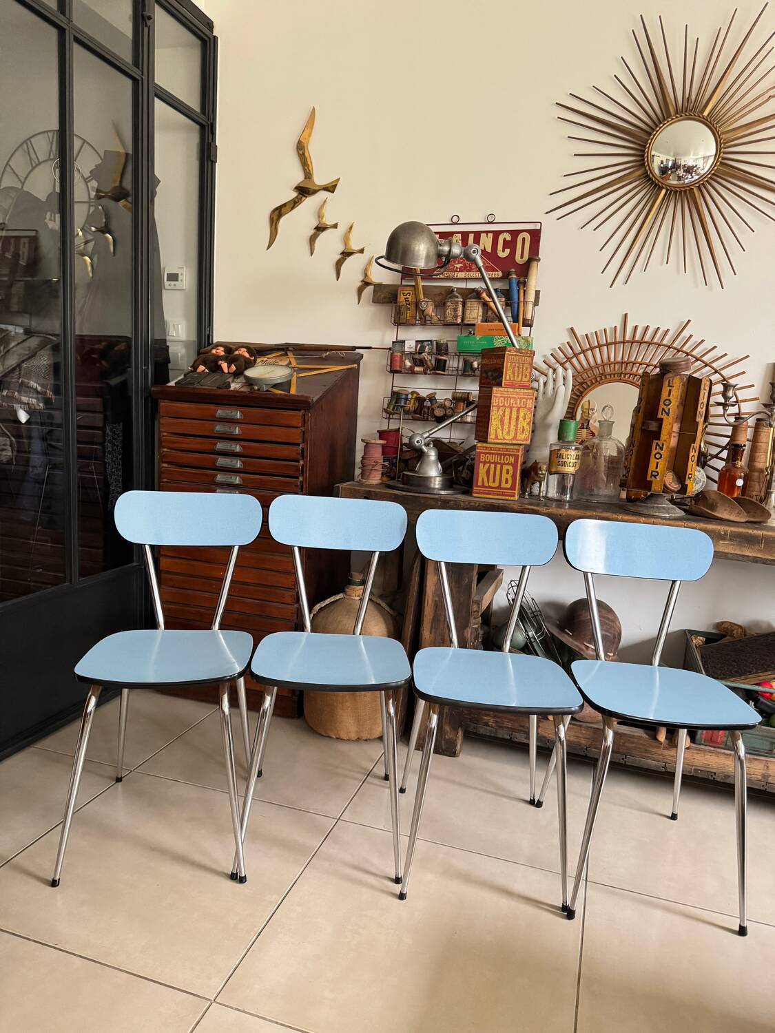Série de 4 chaises Formica bleues vintage