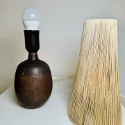 Lampe de table en céramique et sisal par Agne Aronsson, Suède, années 1960.