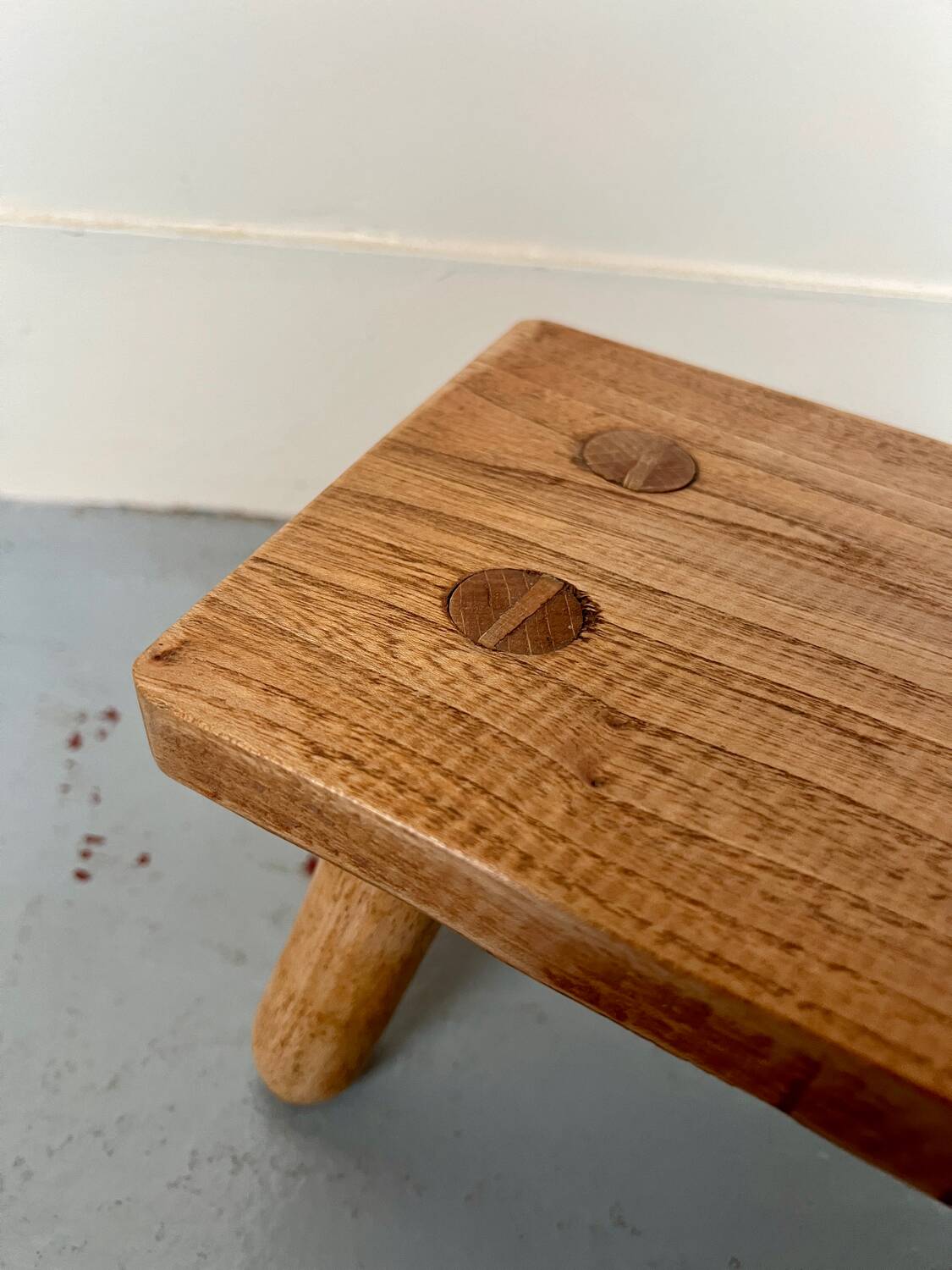 Petit tabouret en chêne
