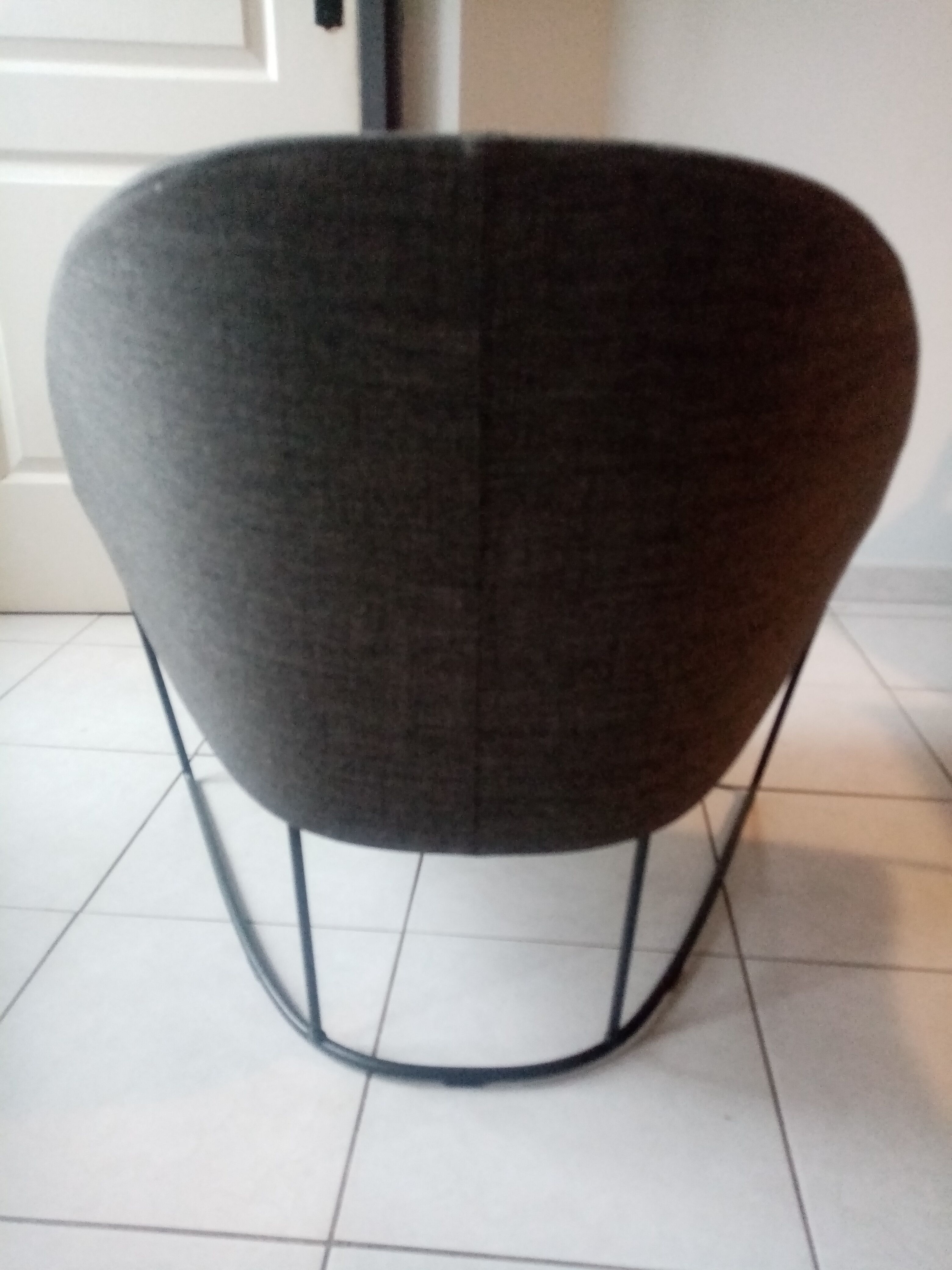 Fauteuil modele Colina design Altherr Molina