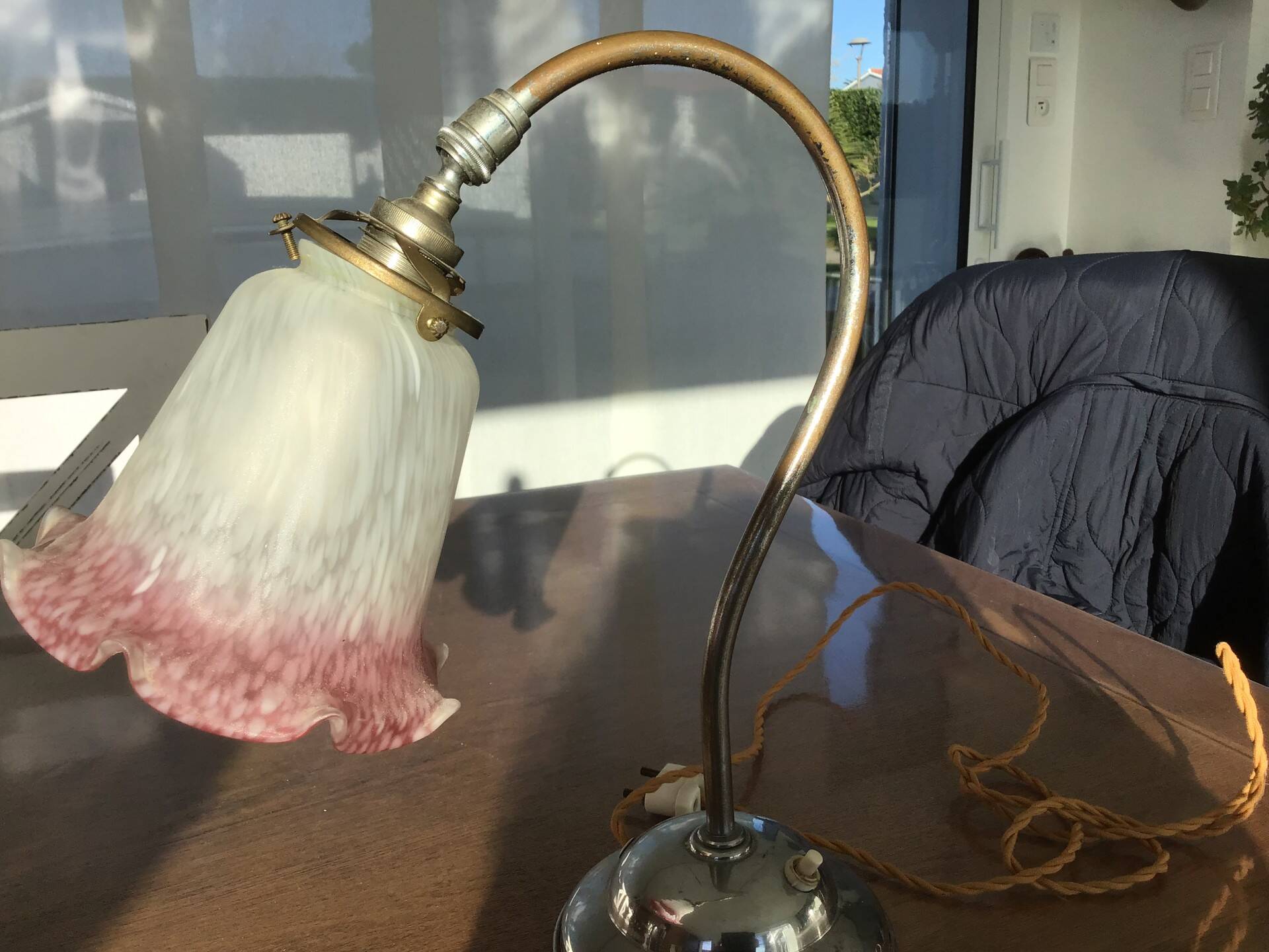 Vintage tulip gooseneck desk lamp