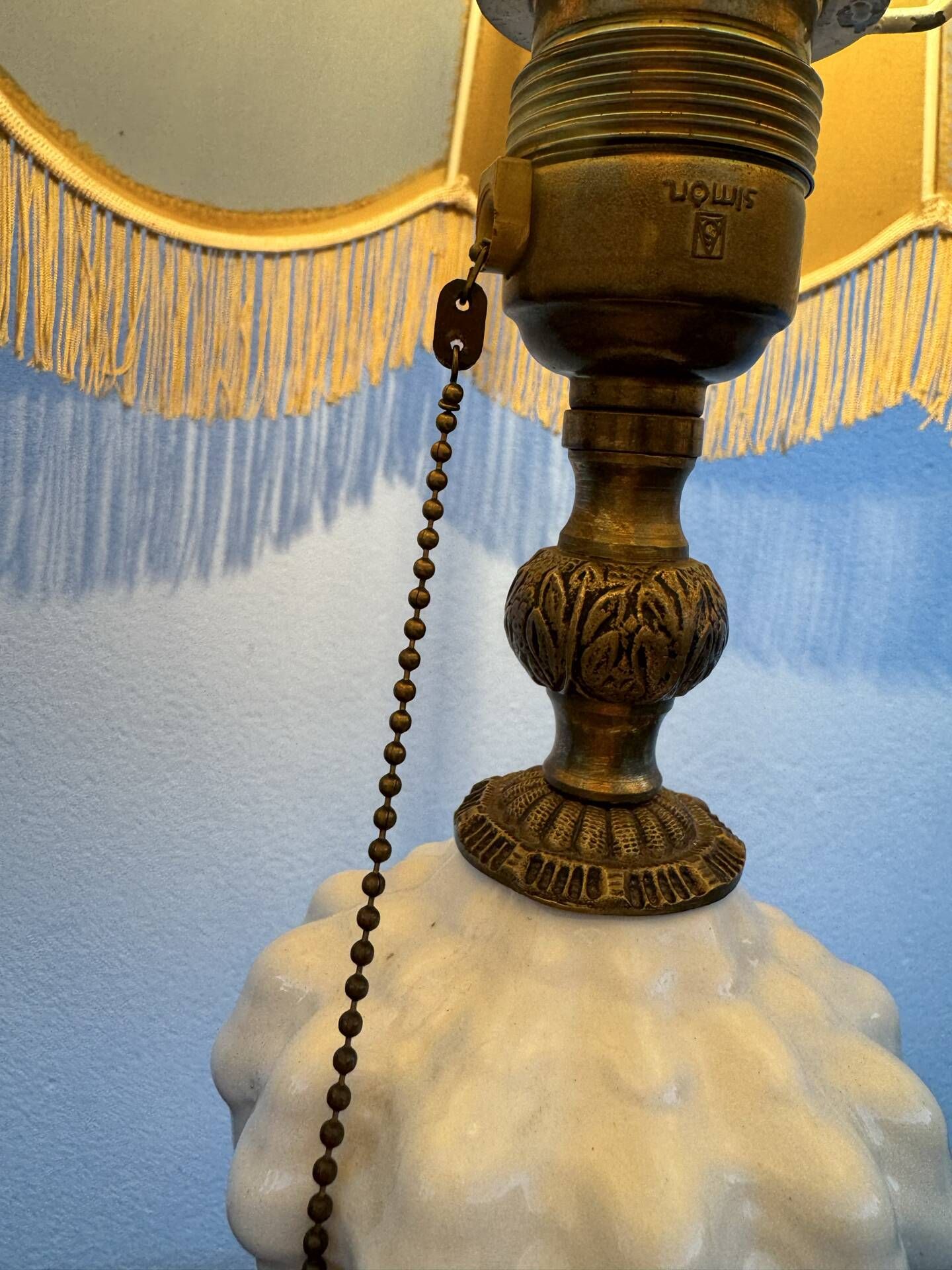 Ceramic and brass lamp from the 1960s.